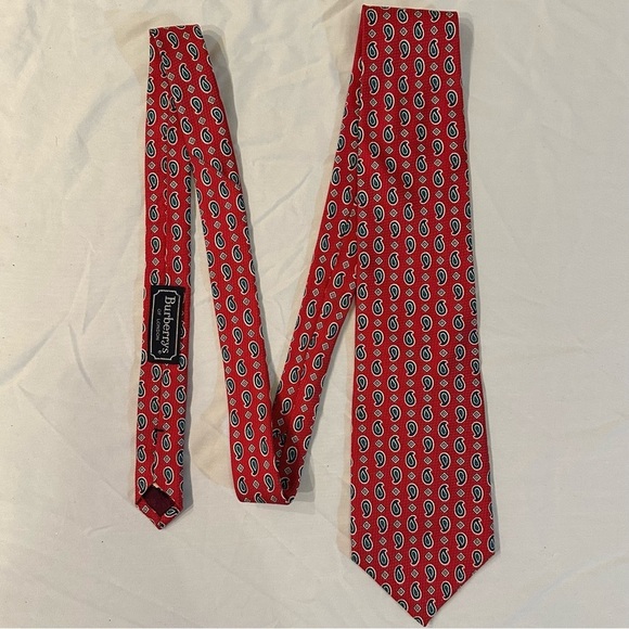 Vintage Burberry silk men’s neck tie red print pattern dapper classy formal - Picture 1 of 9